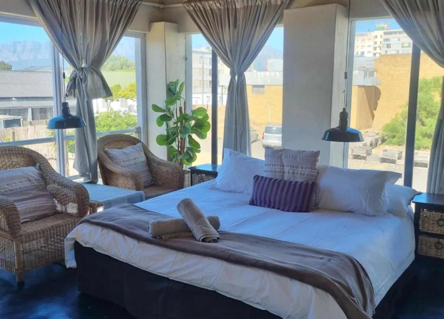 Yello Hotel Cape Town 0*,  South Africa